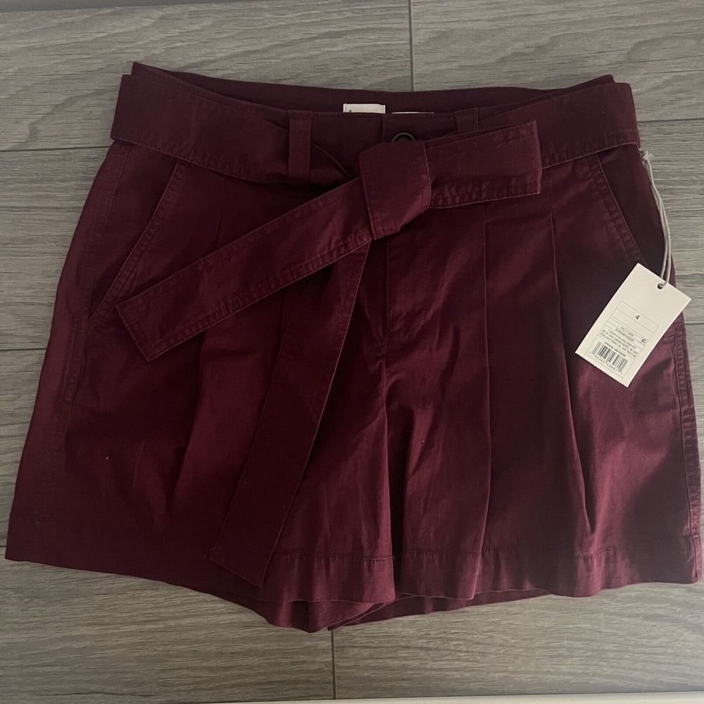 NWT A New Day Paperbag Belted Burgundy Shorts Pleated Size‎ 4